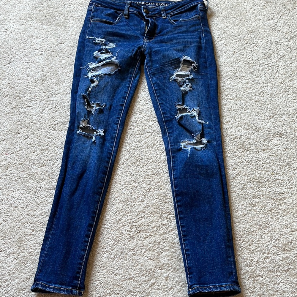 American eagle distressed jeans